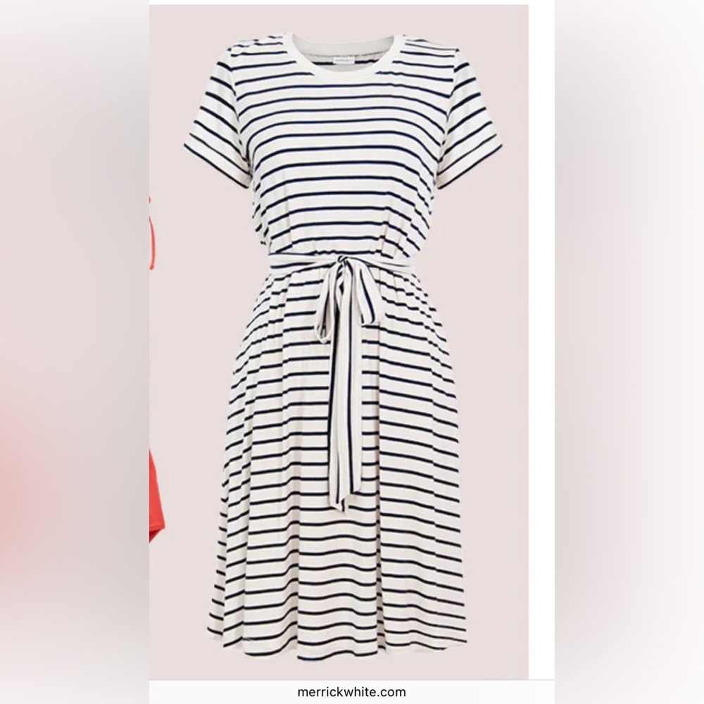 Crew neck striped dress